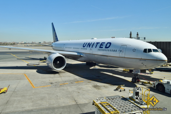 Boeing 777-224/ER